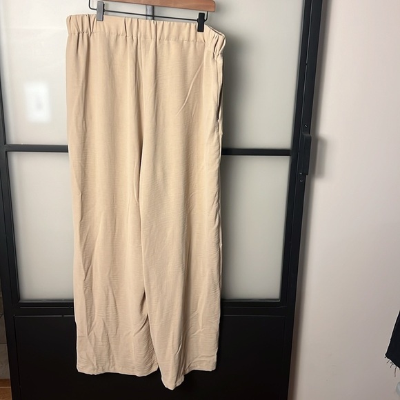 NWT BCBGeneration Wide Leg Palazzo Pants in Tan Size XL - Picture 2 of 9